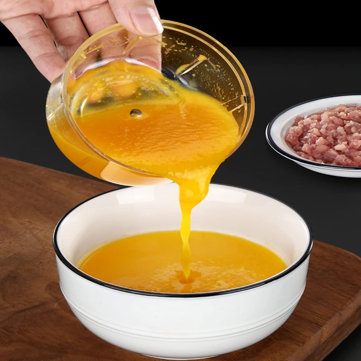 Buildec Cordless Garlic Chopper & Food Processor - 8.45oz Mini Portable Electric-like performance, Heavy-Duty PC Construction, Compact Design with Clear Lid & Safety Lock, Cordless Operation for Kitchen, Camping, Picnics - Powerful Motor for Garlic,