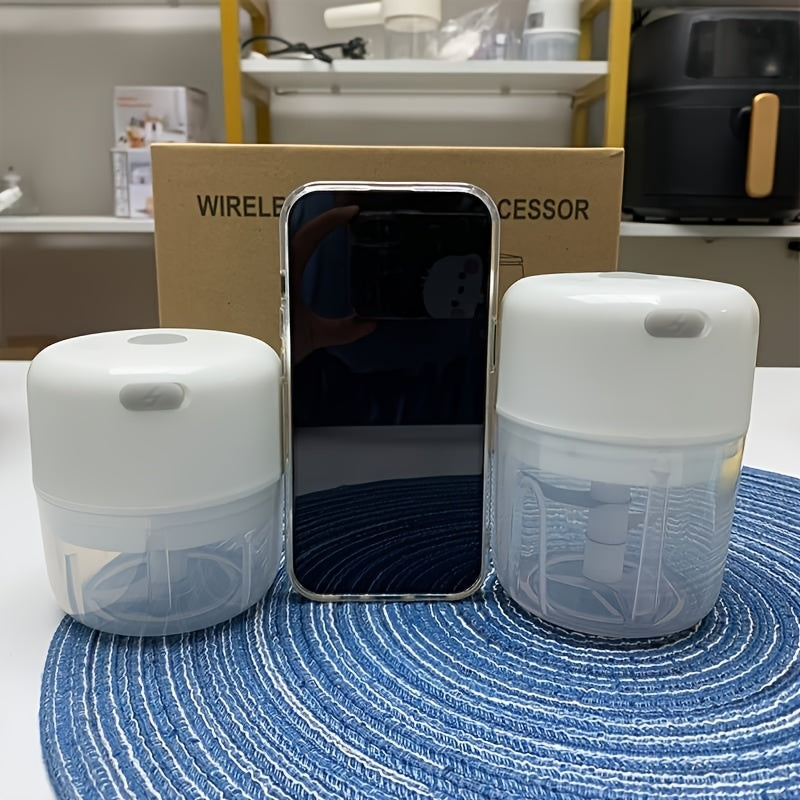 8.45oz Mini Rechargeable Garlic Chopper Meat Grinder, USB Wireless Charging, 3.38/8.45oz Capacity, 30W Safe and Durable, Suitable for Kitchen, Picnic, Kitchen Gadget for Chopping Onions, Chillies, Celeriacs, Ginger, Gift Giving