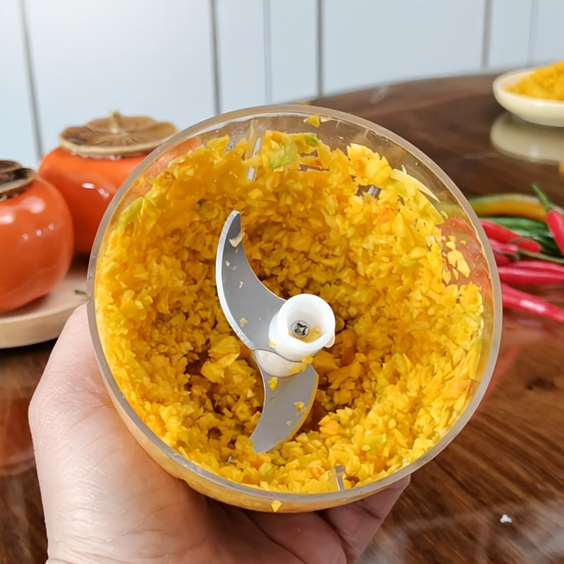 Home Series - Electric Food Processor Vegetable Chopper, 400Ml Rechargeable Portable Meat Grinder, USB Rechargeable Garlic And Onion Chopper, Suitable for Vegetables, Ginger, Fruits, Purees, Etc., in White.